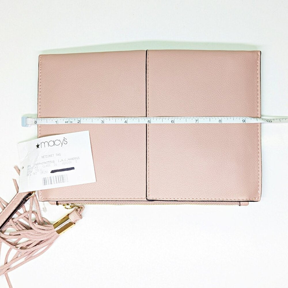 INC INTERNATIONAL CONCEPTS Molyy Party Wristlet Clutch (MSRP $40)