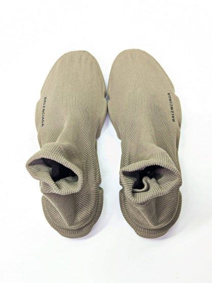 Balenciaga Men’s Speed Allover Knit Sneakers in Taupe Size 41 (MSRP $1,050)