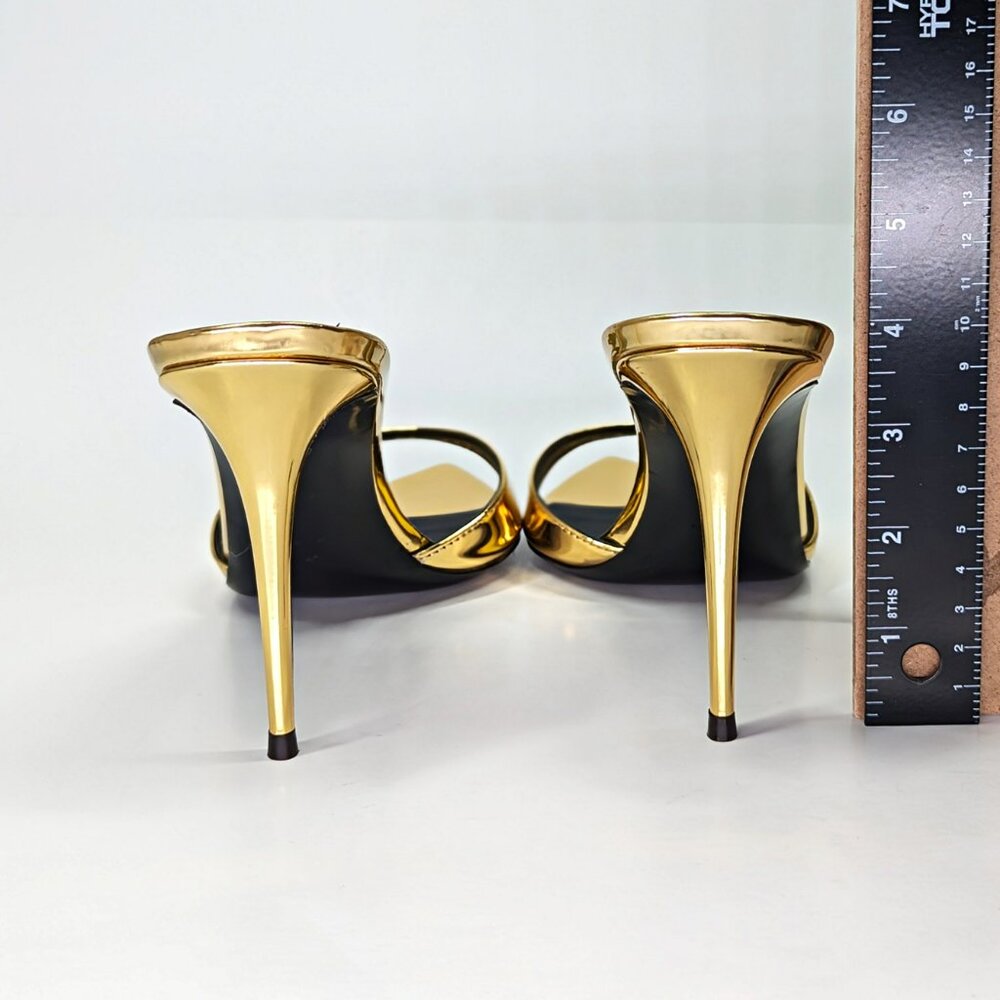 Giuseppe Zanotti Intrigo 90mm Gold Patent Mule Sandals Size 41 (MSRP $795)