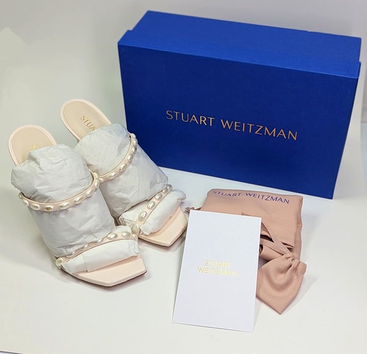 Stuart Weitzman Women's Aleena Pearlita 100 Heel Sandals Size 38.5 MSRP $525