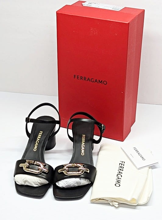 Ferragamo Women's Priscilla 55 Leather Ankle Strap Heel Sandal Sz 8.5 MSRP $895