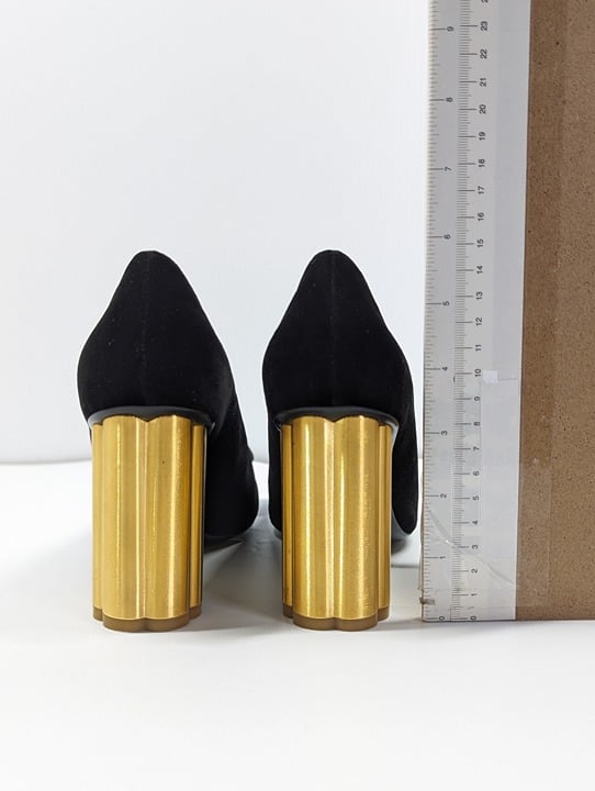 Salvatore Ferragamo Capua 85 Women's Flower Heel Satin Pump Size 7.5 (MSRP $850)