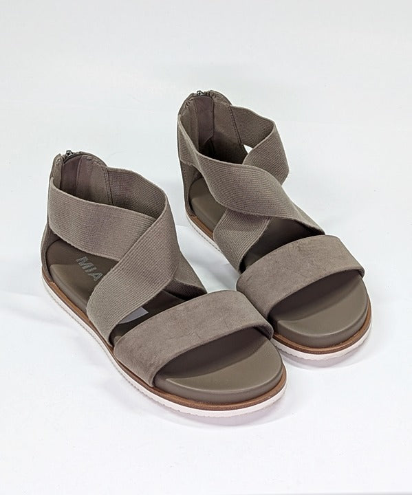 MIA Women's Valuna Flat Strappy Sandals Taupe Size 8 (MSRP $49)