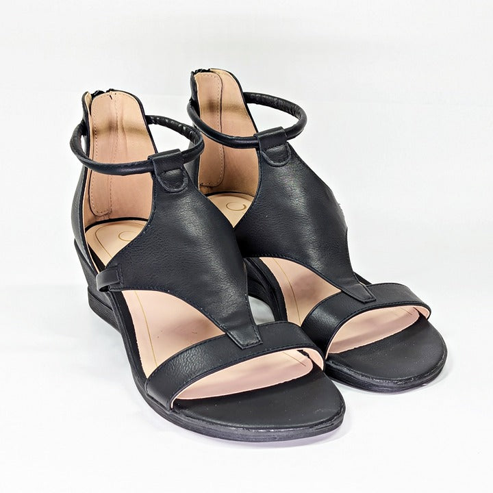 Journee Collection Women's Trayle Black Wedge Sandals Size 8 (MSRP $95)