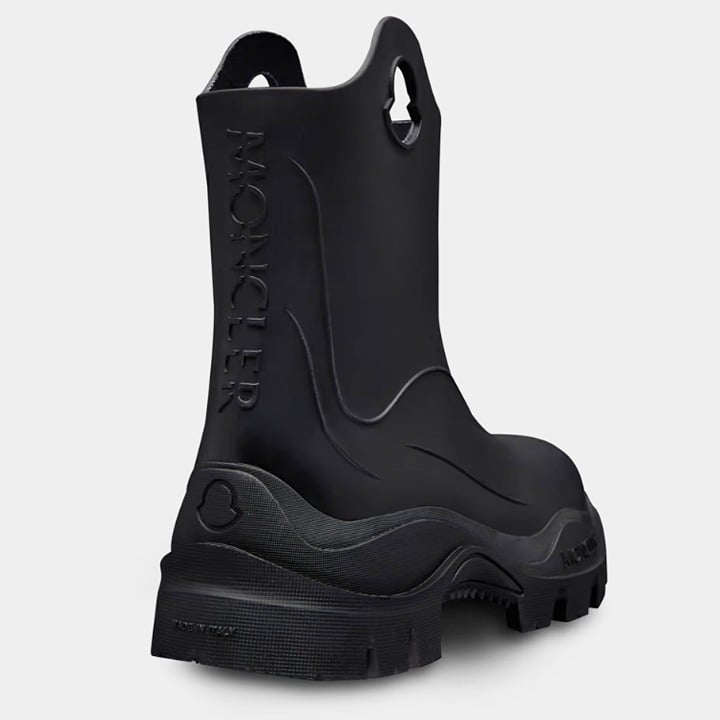 Moncler Women's Misty Black Round Toe Embossed Logo Rain Boots Size 41 MSRP $555