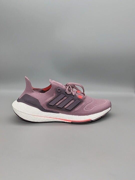 Adidas Ultra Boost 22 W Women's Active Lifestyle Running Shoes Size 9 MSRP $190