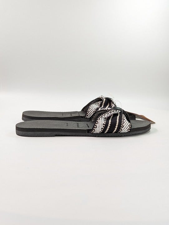 Havaianas Women's You St. Tropez Lush Sandals Black Size 6 W (MSRP $40)