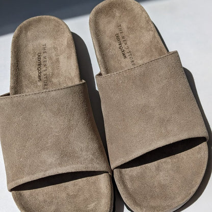 The Men's Store Bloomingdale's Slide Stone Suede Sandals Size 7 (MSRP $145)