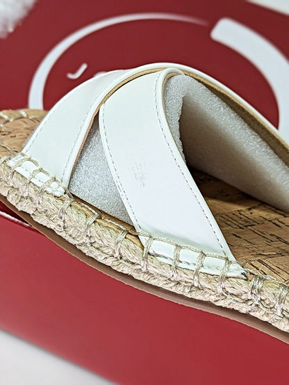 Journee Collection Women's Lyddia Espadrille Flat Sandals Size 7.5 M (MSRP $79)