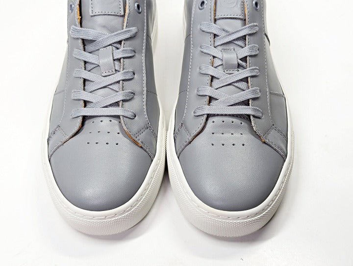GREATS Men's Royale Lace Up Sneakers Ash Grey Leather Size 10 (MSRP $199)