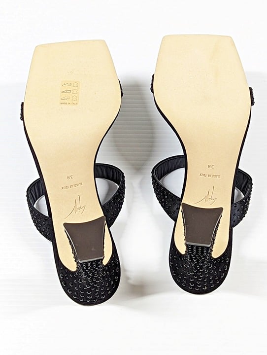 Giuseppe Zanotti Women's Vanilla Crystal Embellished Sandals Size 38 (MSRP $850)