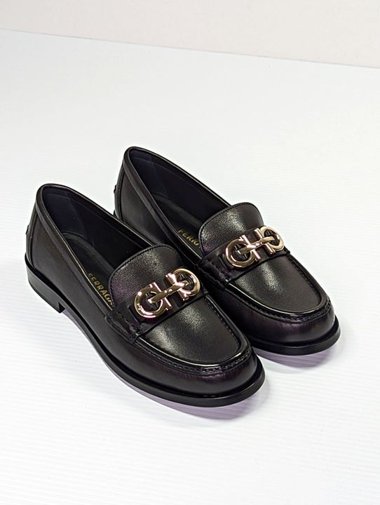 Ferragamo Women's Ofelia Calf Leather Loafers Black Size 7 C (MSRP $895)