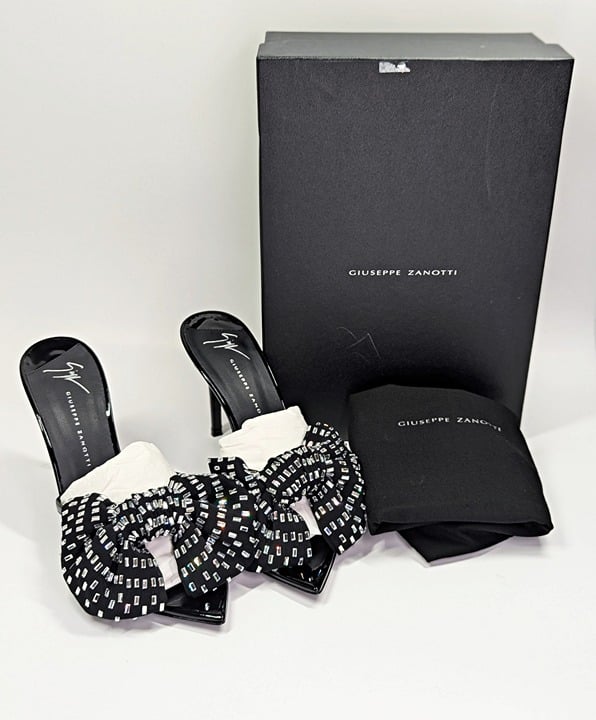 Giuseppe Zanotti Intriigo Alexandrine 90 Embellished Sandals Size 37 MSRP $1,195