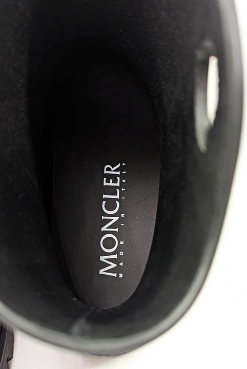 Moncler Women's Misty Black Round Toe Embossed Logo Rain Boots Size 41 MSRP $555