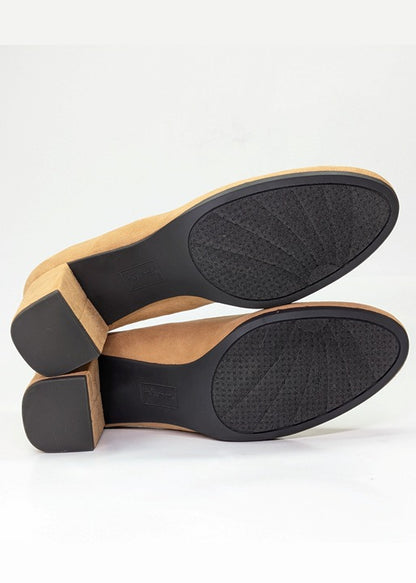 Easy Street Proper Women's Pumps Sand Super Suede Size 11 (MSRP $60)