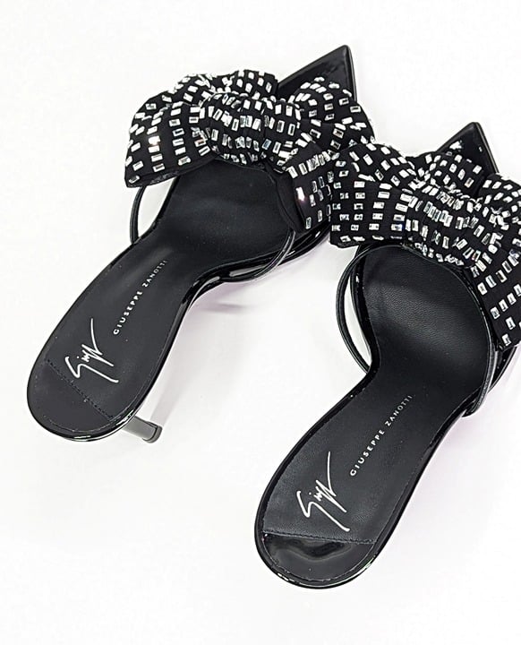 Giuseppe Zanotti Intriigo Alexandrine 90 Embellished Sandals Size 37 MSRP $1,195