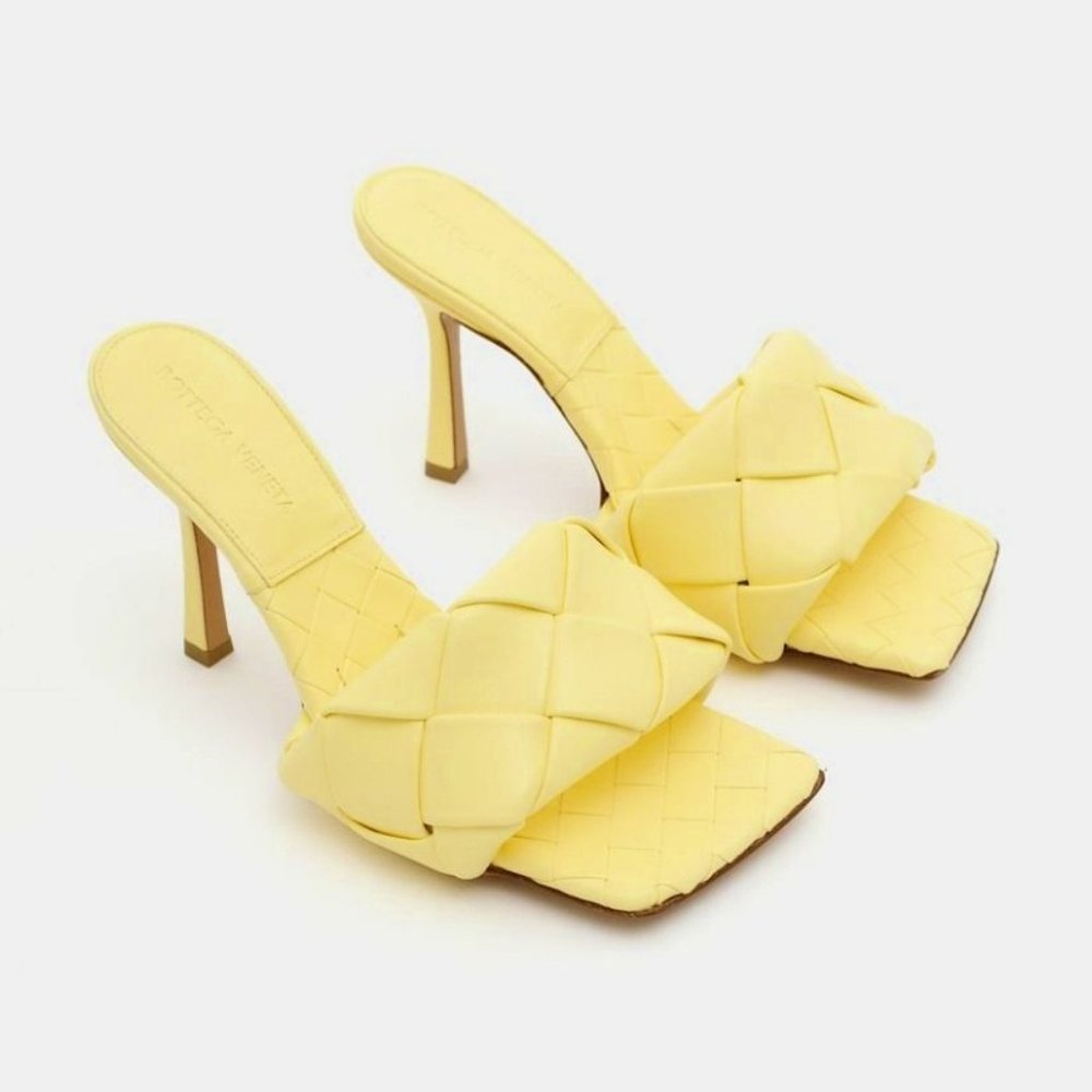 Bottega Veneta Lido Women's Woven Heel Sandals in Butter Size 38.5 (MSRP $1,500)