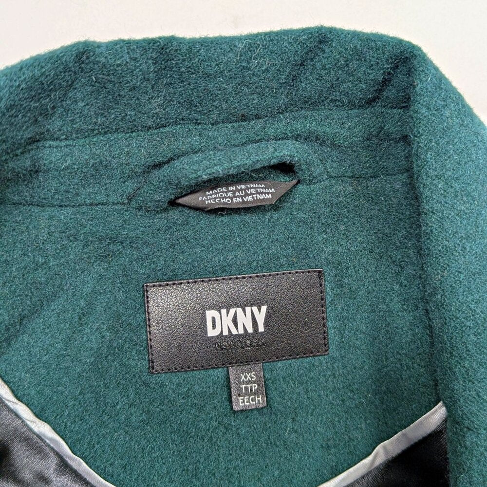 DKNY Women's Button-Front Zip-Pocket Walker Coat Green Size XXS (MSRP $360)