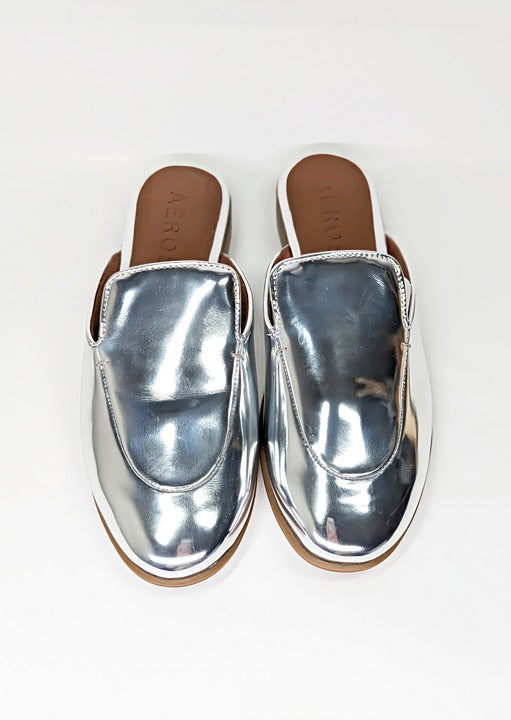 Aerosoles Wilda Women's Smooth Silver Metallic Slip On Shoes Size 8.5 (MSRP $99)