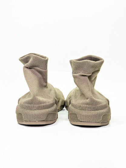 Balenciaga Men’s Speed Allover Knit Sneakers in Taupe Size 41 (MSRP $1,050)