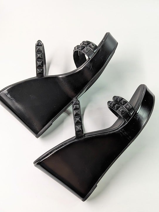 Wild Pair Cortezz Women's Black Jelly Stud Wedge Sandals Size 10 (MSRP $60)