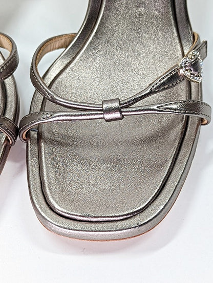 Badgley Mischka Brynna Leather Sandals with Heart Buckle Size 9 (MSRP $235)