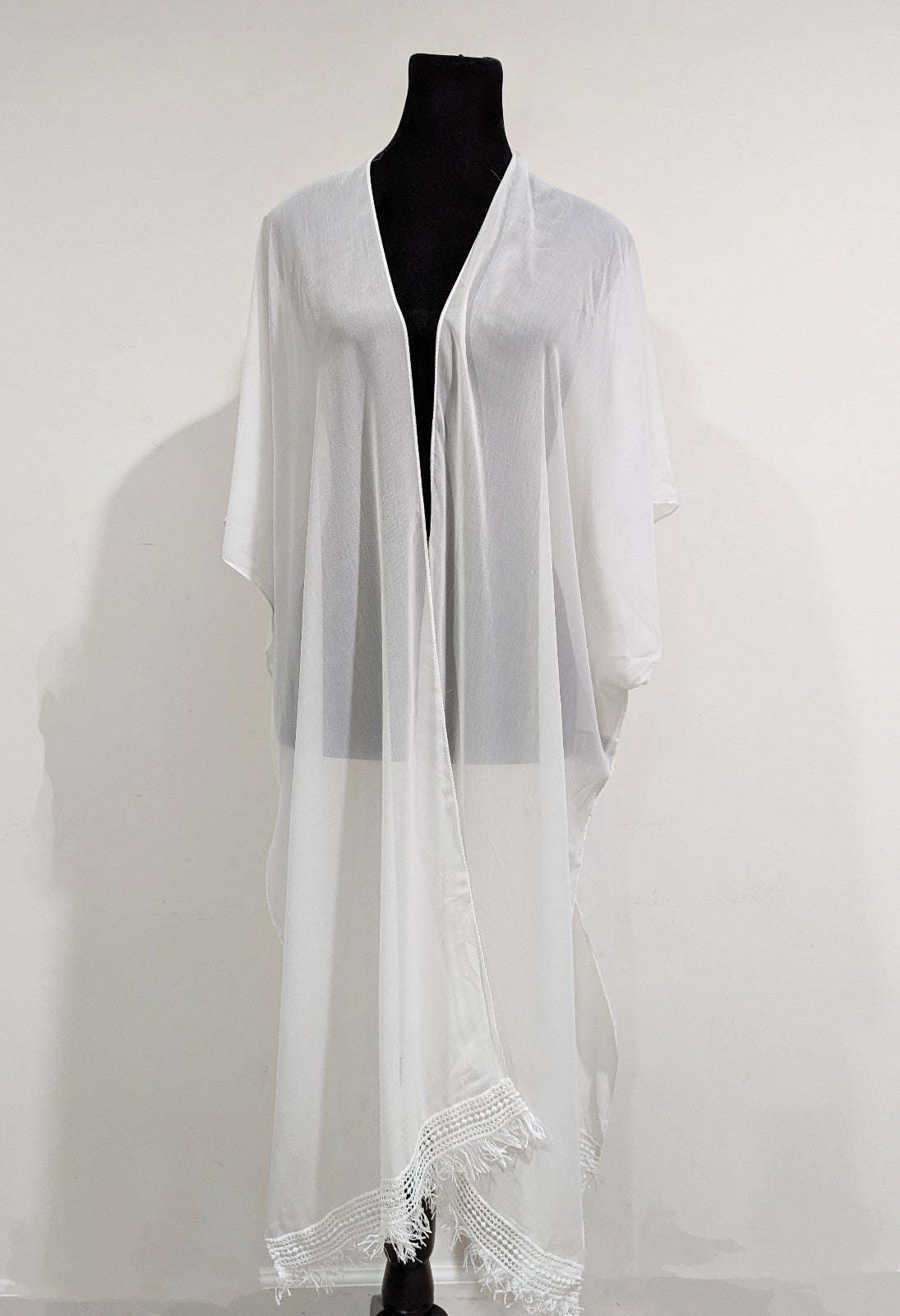 INC International Concepts Women's Easy Solid Fringe Topper White (MSRP $39)