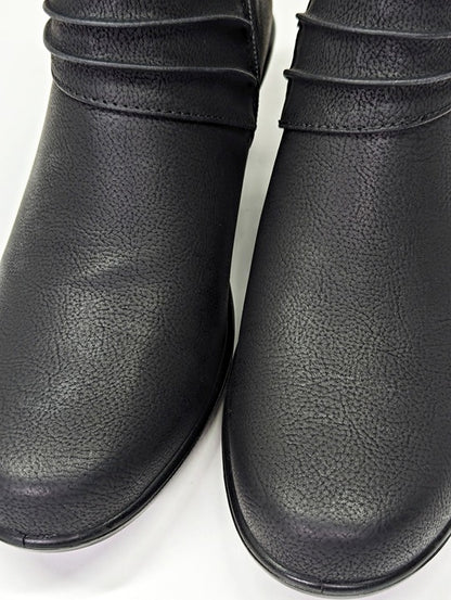 Easy Street Women's Damita Booties Black Matte Faux Leather Size 9.5 (MSRP $70)