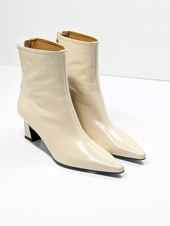 Reike Nen Women's Slim Lined Ankle Boots Cream Leather Size 36 EU (MSRP $460)