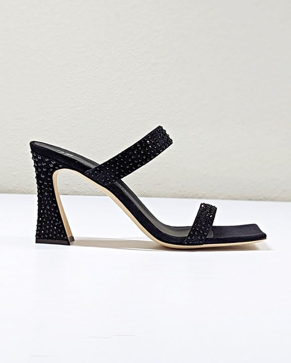 Giuseppe Zanotti Women's Vanilla Crystal Embellished Sandals Size 38 (MSRP $850)